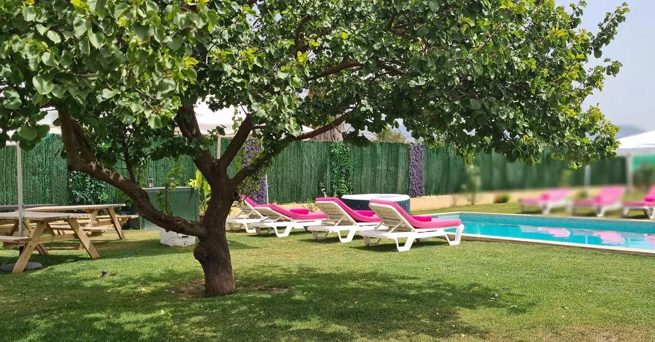 Campsite Mahalo Glamping Hotel Fuengirola
