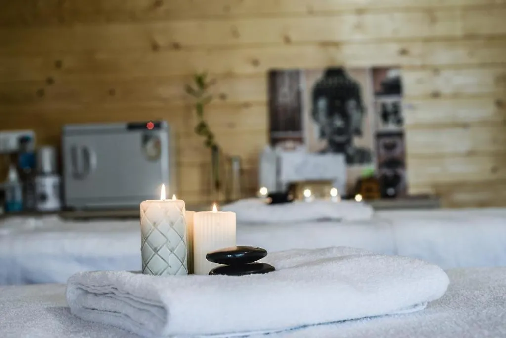 Mahalo Glamping Hotel Fuengirola 0*,  Spain
