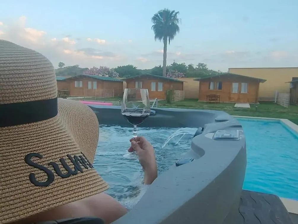 Mahalo Glamping Hotel Fuengirola 0*,